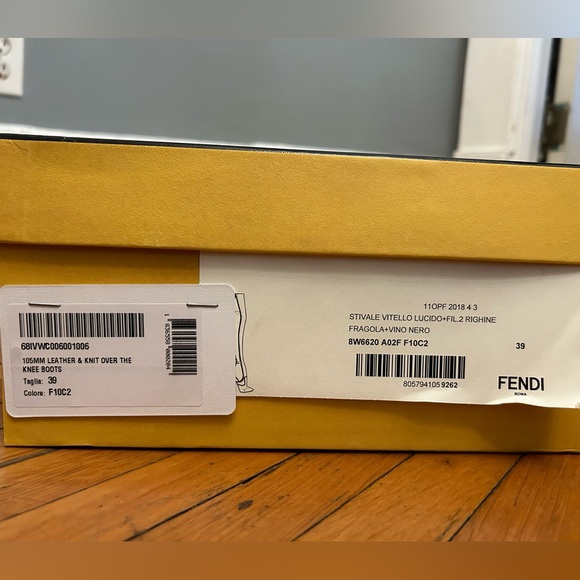 Never Worn FENDI 105mm Red Leather & Knit Over-the-Knee Boots, size 39 (US9) - Picture 9 of 11